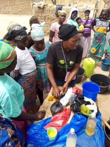 Soap-making lessons at Ejura
